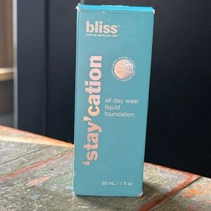 Bliss Staycation Liquid Foundation -  NIB - DISCONTINUED - PORCELAIN